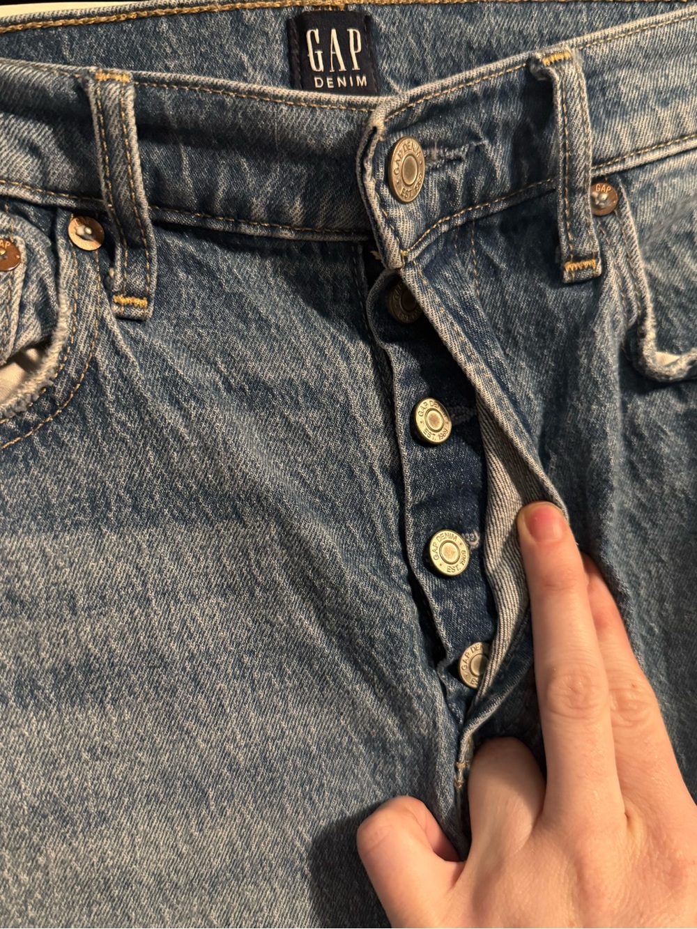 GAP Straight Legged Jeans - Picture 3 of 7